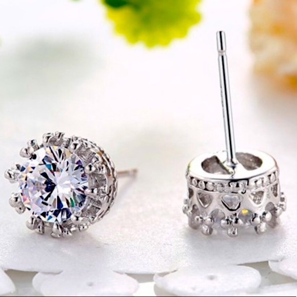 NWOT sterling silver stud earrings - Picture 7 of 7